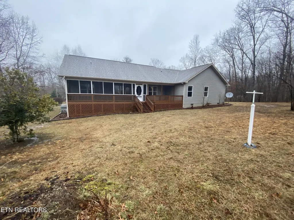 618 Apoka Lane Crossville TN 38572