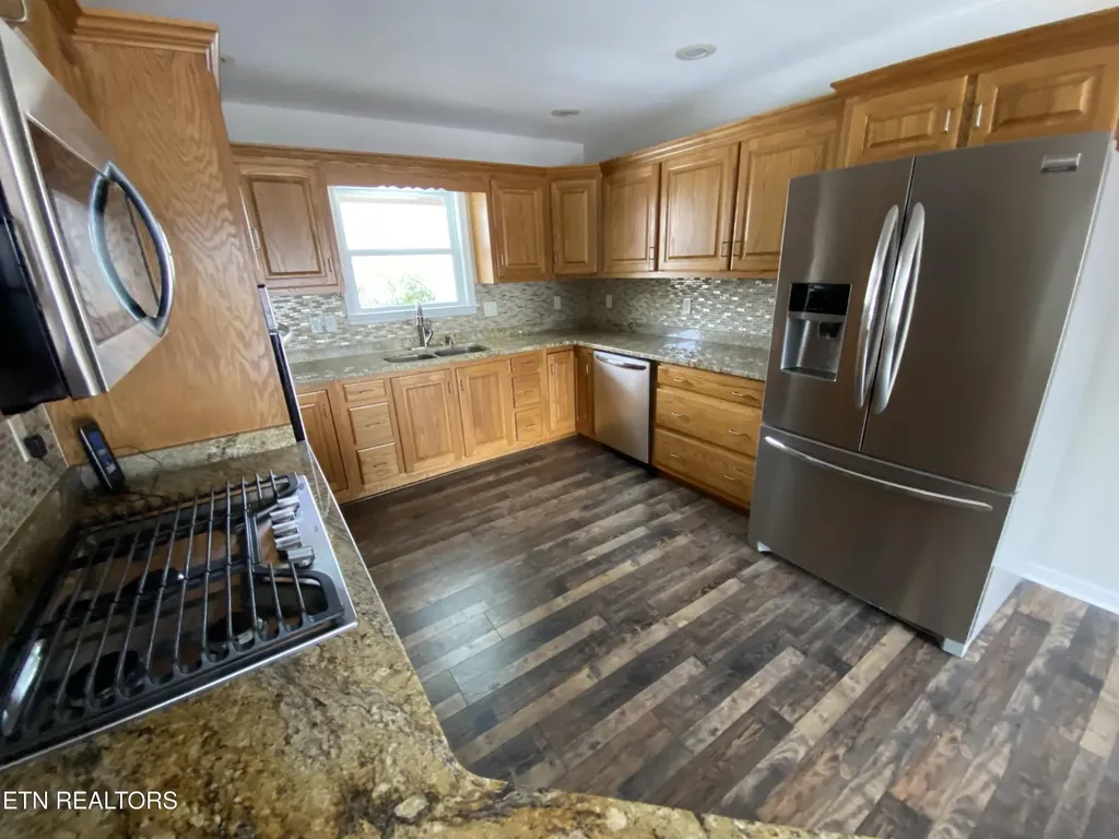 618 Apoka Lane Crossville TN 38572