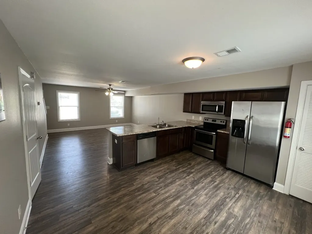 1717 Manning Drive Clarksville TN 37042