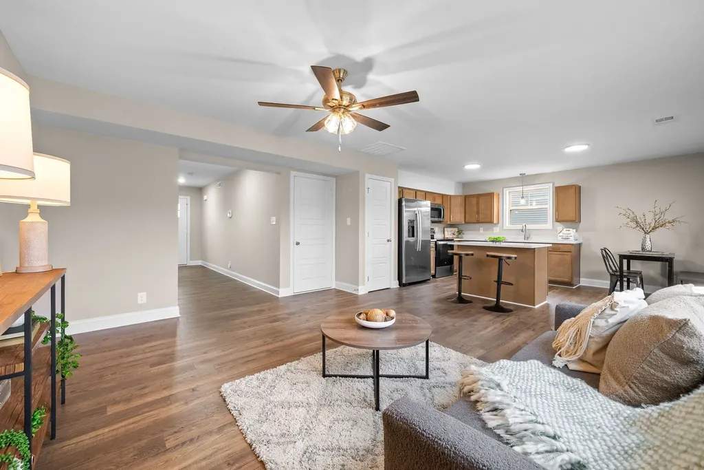 370 Cardinal Creek Clarksville TN 37040