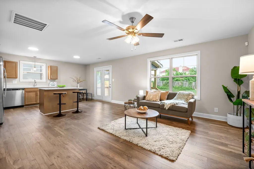 370 Cardinal Creek Clarksville TN 37040
