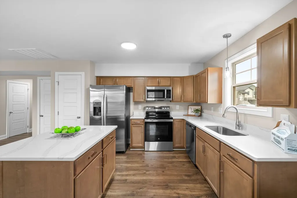 370 Cardinal Creek Clarksville TN 37040