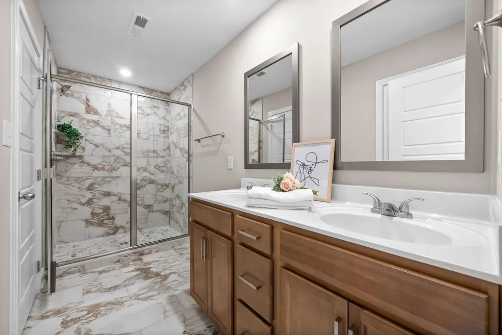 370 Cardinal Creek Clarksville TN 37040