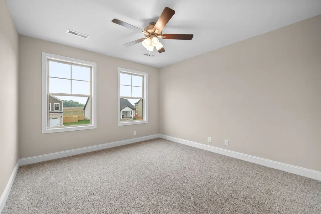370 Cardinal Creek Clarksville TN 37040