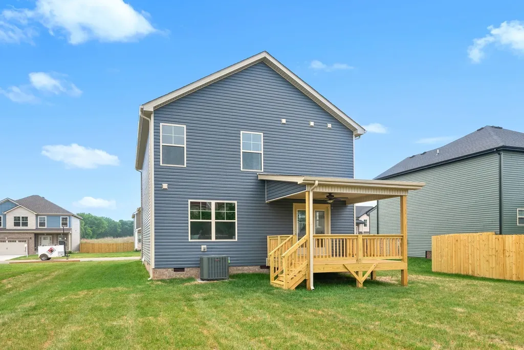 370 Cardinal Creek Clarksville TN 37040