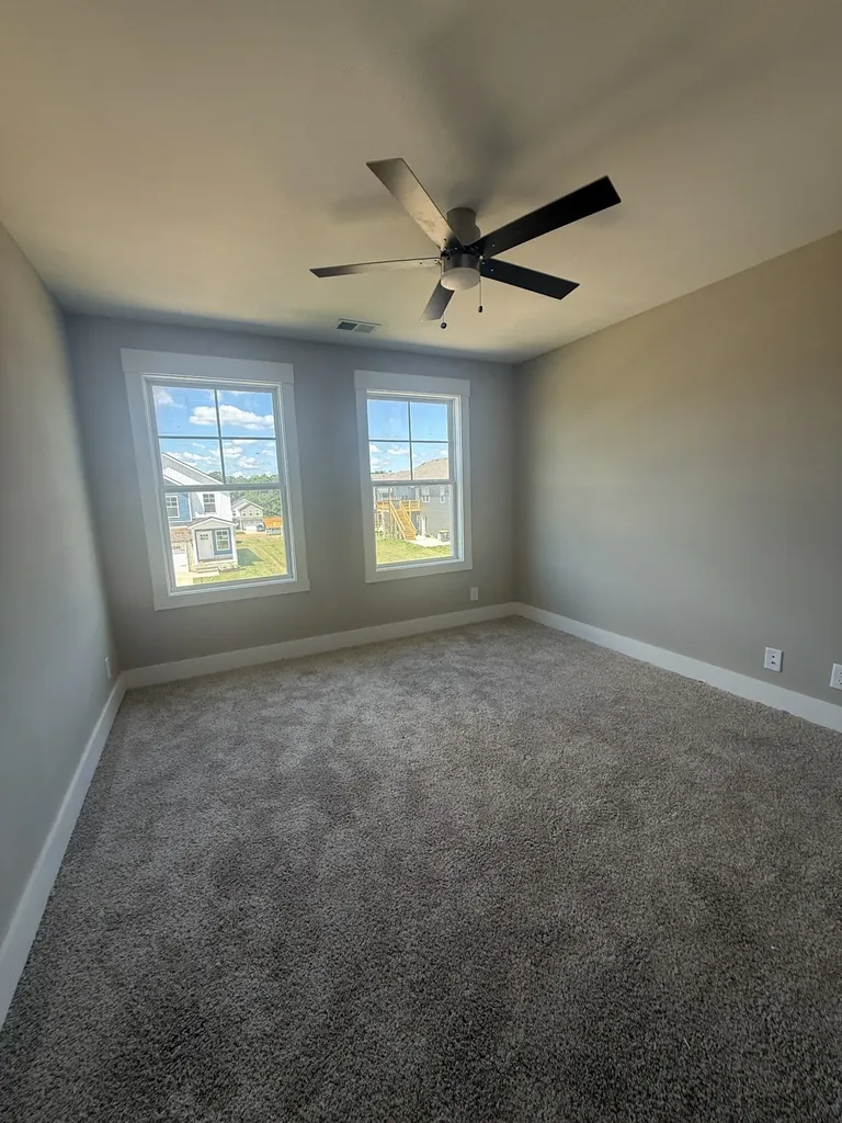 370 Cardinal Creek Clarksville TN 37040