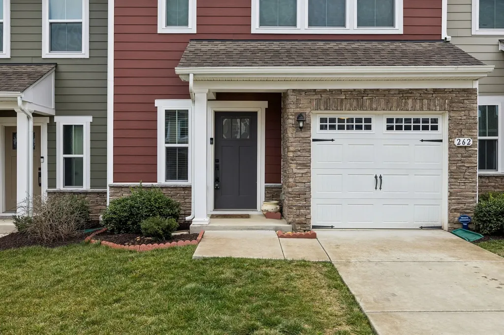 262 Dartmoor Place Goodlettsville TN 37072