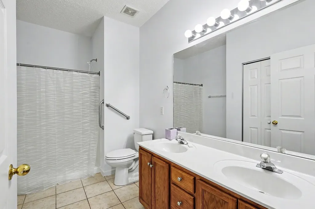 221 Wyndom Court Goodlettsville TN 37072
