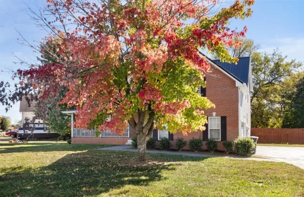 810 Fire Break Drive Clarksville TN 37040