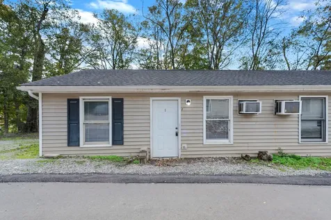 185 Oak Street Clarksville TN 37042