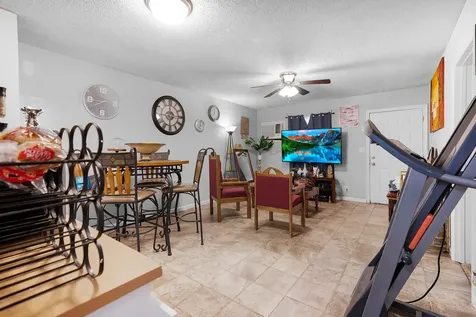 185 Oak Street Clarksville TN 37042