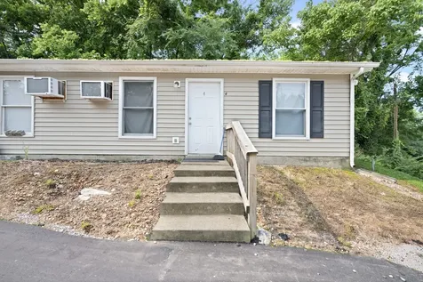 185 Oak Street Clarksville TN 37042