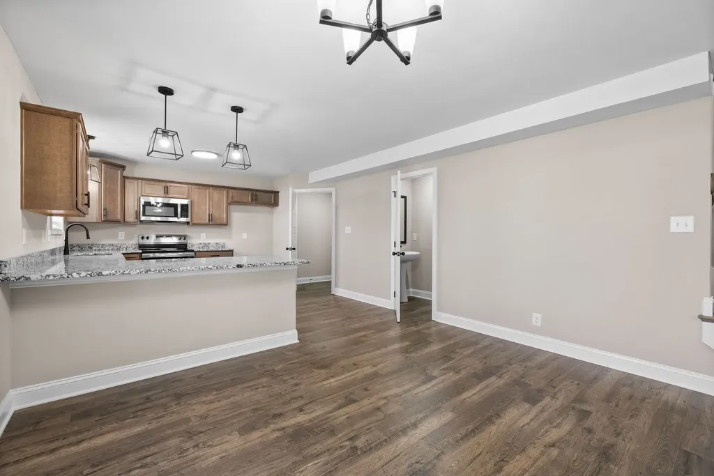 359 Cardinal Creek Clarksville TN 37040