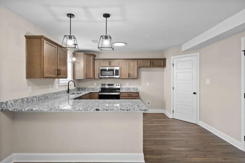 359 Cardinal Creek Clarksville TN 37040