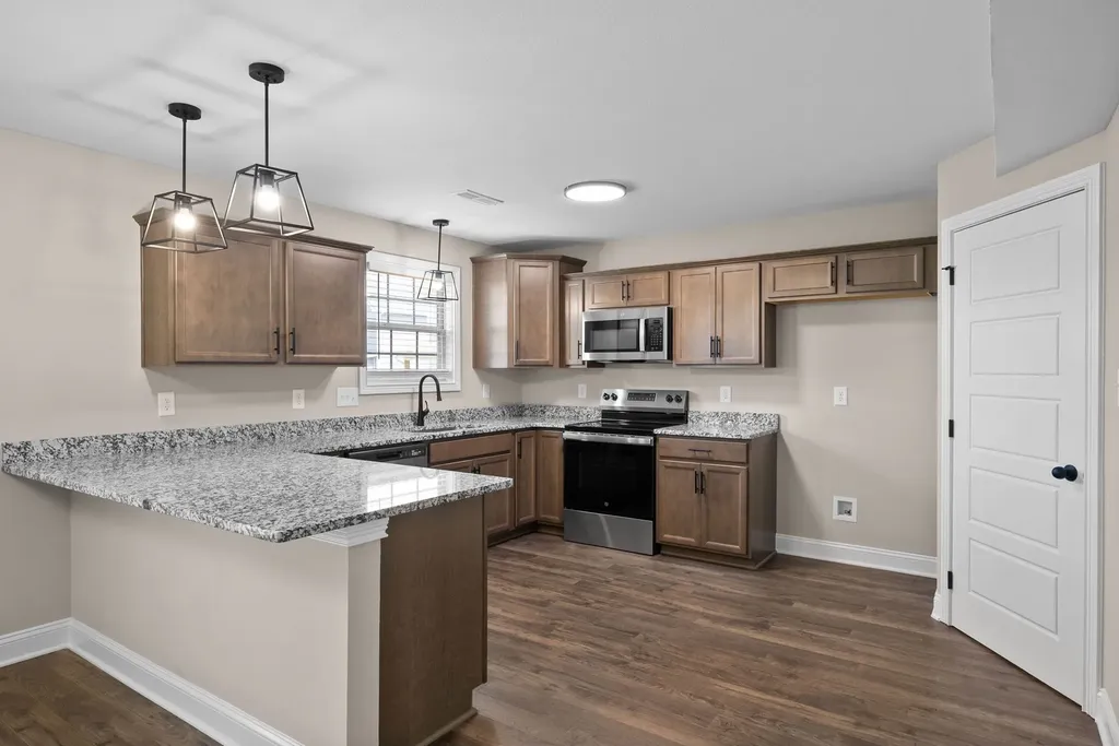 359 Cardinal Creek Clarksville TN 37040