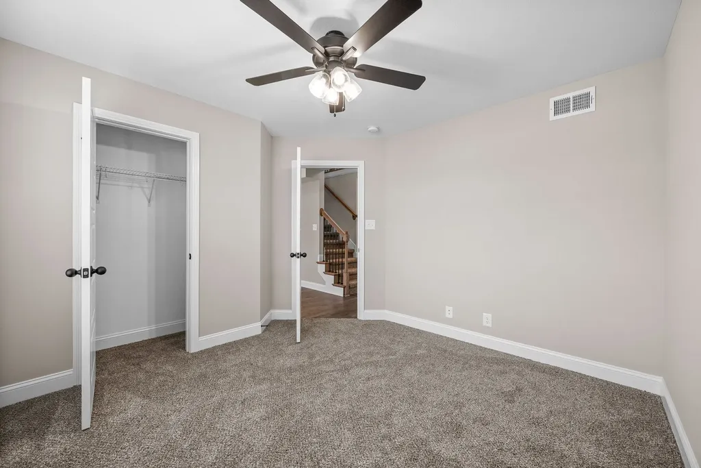 359 Cardinal Creek Clarksville TN 37040
