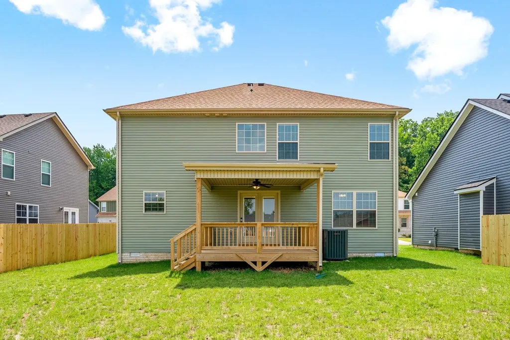 359 Cardinal Creek Clarksville TN 37040