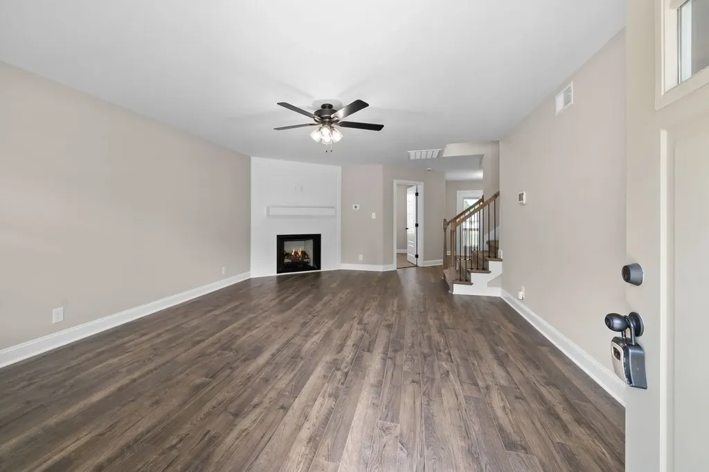359 Cardinal Creek Clarksville TN 37040