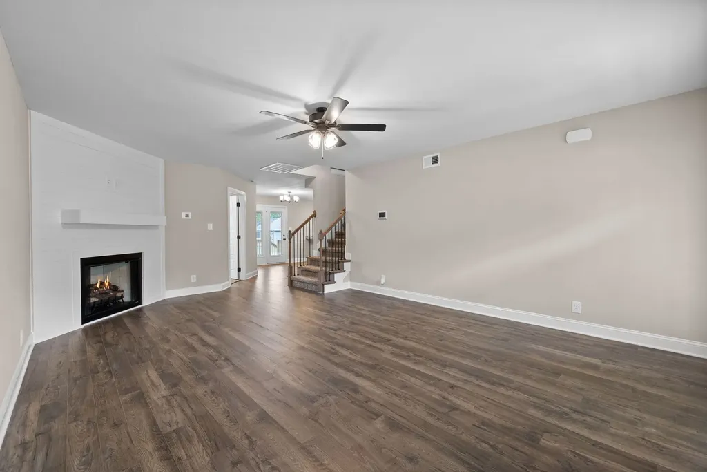 359 Cardinal Creek Clarksville TN 37040