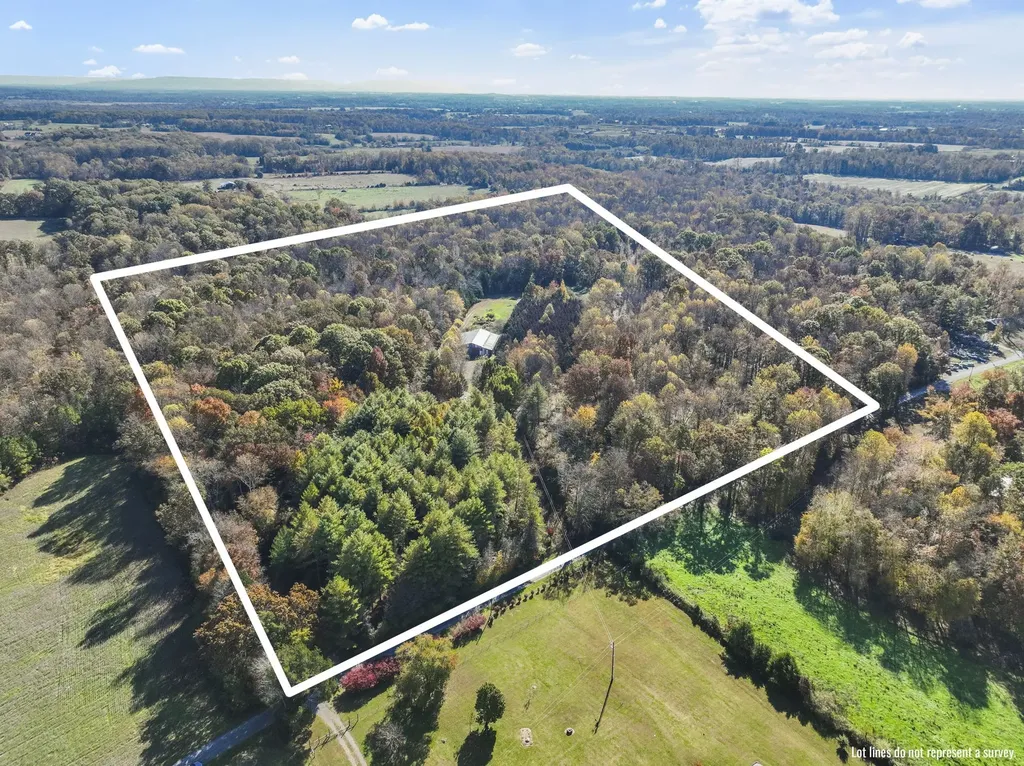 233 Taylor Lake Road Morrison TN 37357