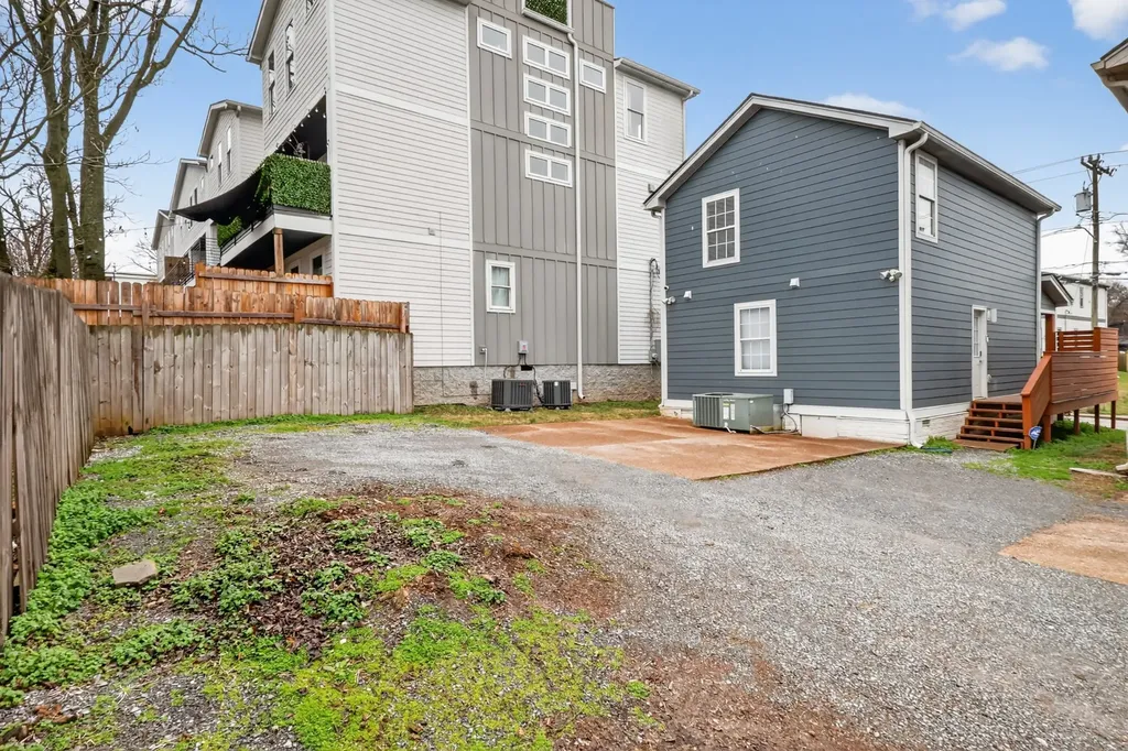810 28th Ave, N Nashville TN 37208