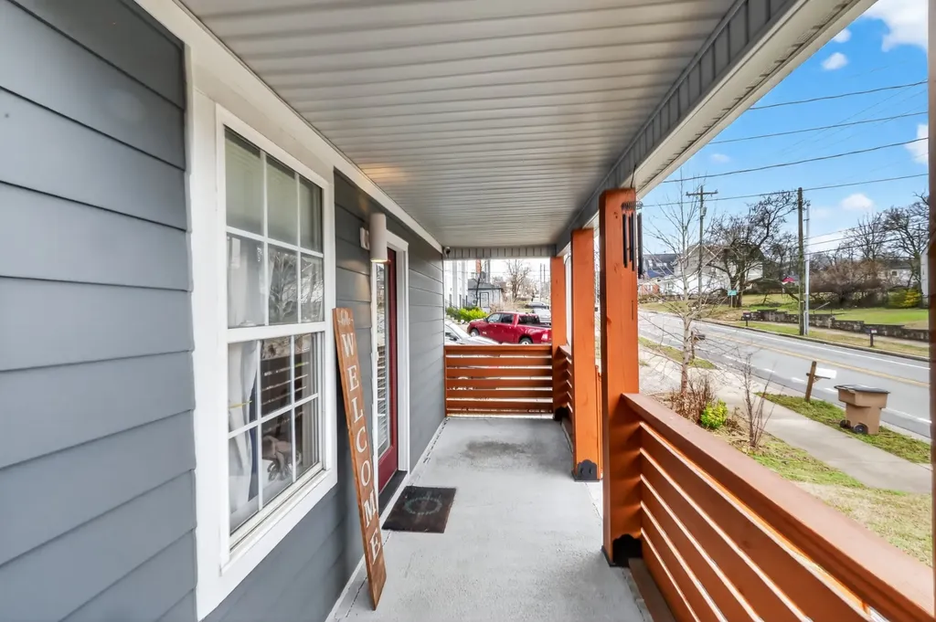810 28th Ave, N Nashville TN 37208