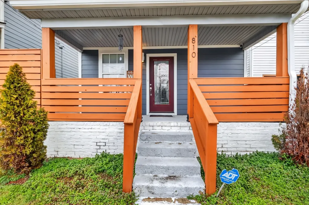 810 28th Ave, N Nashville TN 37208