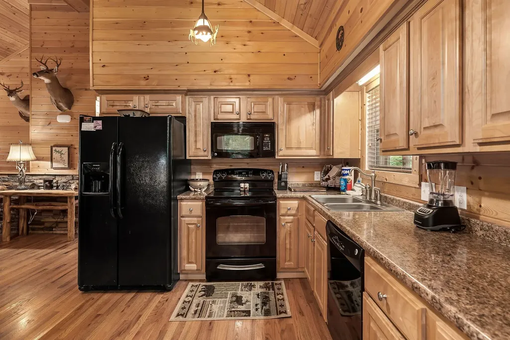375 Lakeside Drive Smithville TN 37166