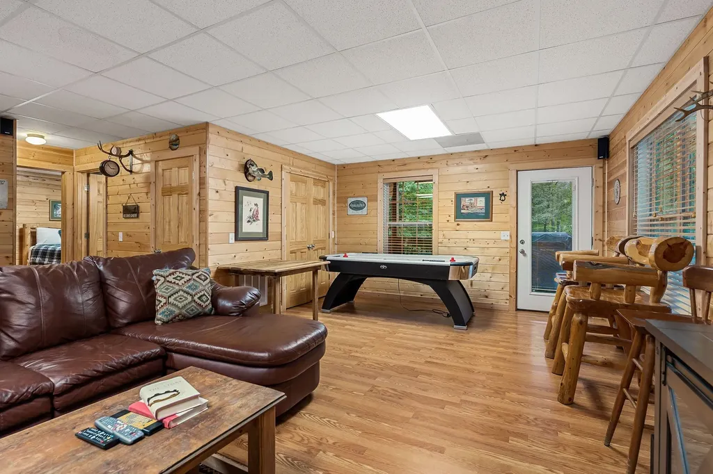 375 Lakeside Drive Smithville TN 37166