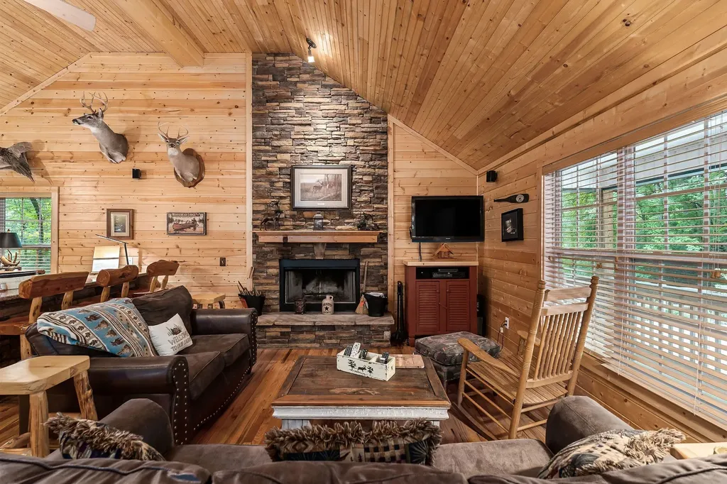 375 Lakeside Drive Smithville TN 37166