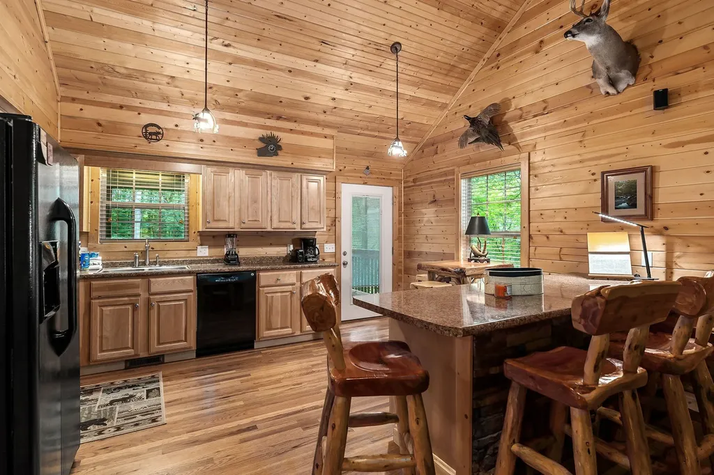 375 Lakeside Drive Smithville TN 37166