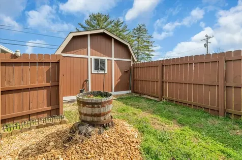 1001 Henley Street Decherd TN 37324