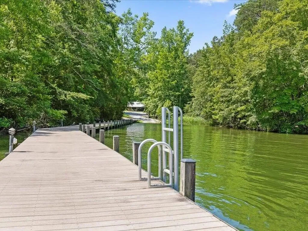15887 Channel Pointe Drive Sale Creek TN 37373