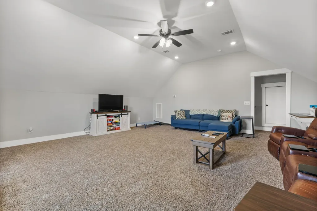 2086 Beverly Court Springfield TN 37172