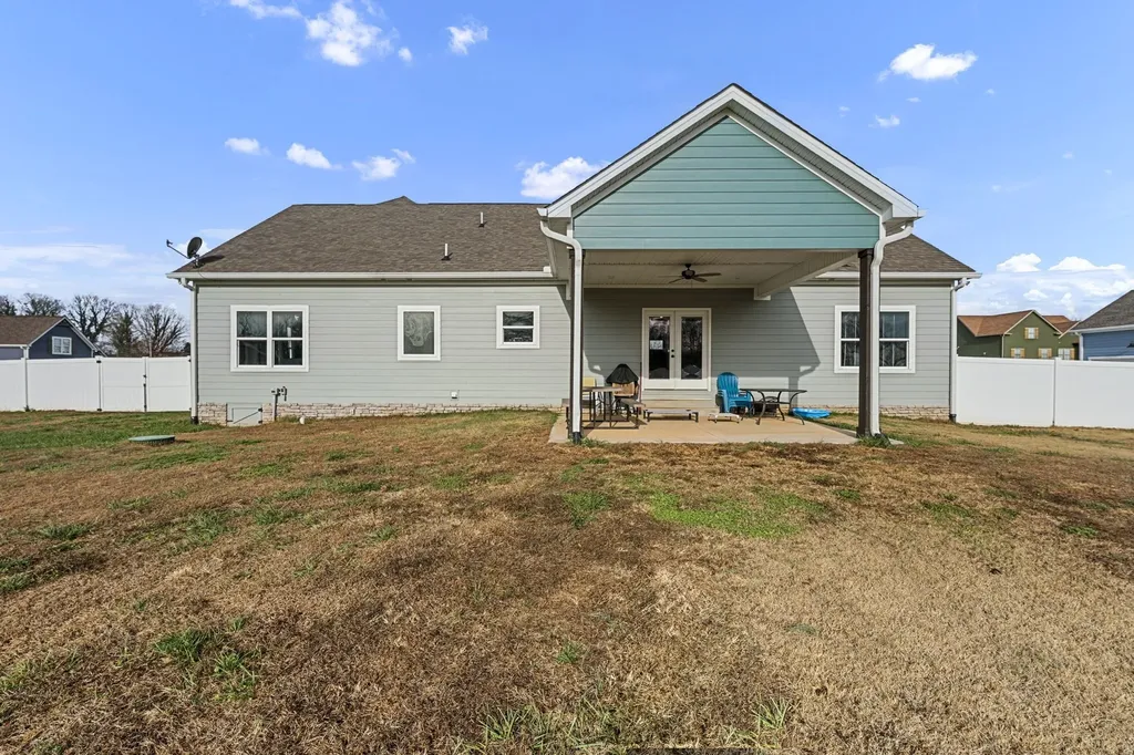2086 Beverly Court Springfield TN 37172