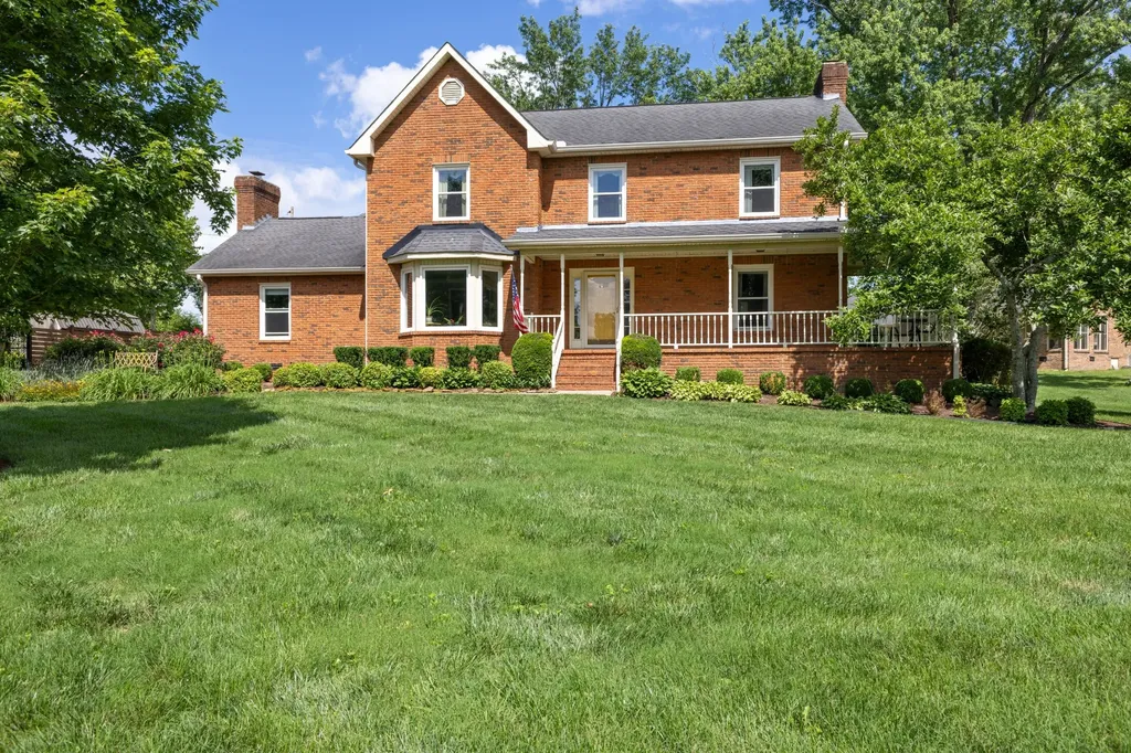 709 Harris Drive Gallatin TN 37066