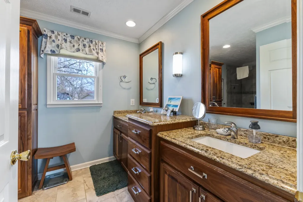 709 Harris Drive Gallatin TN 37066
