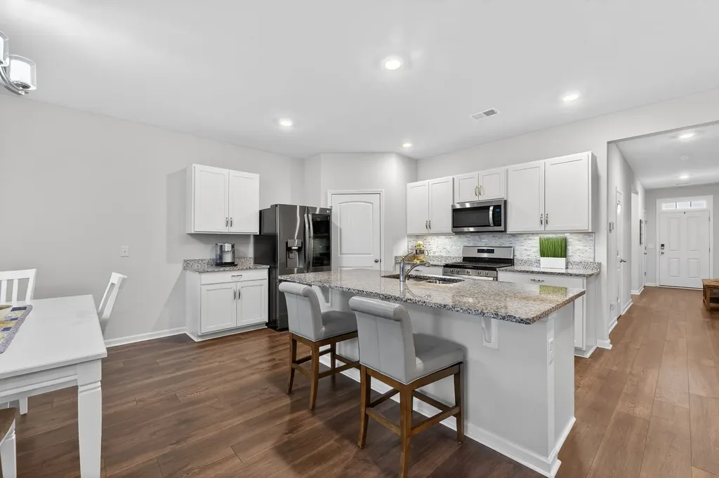 7129 Sunny Parks Drive White House TN 37188