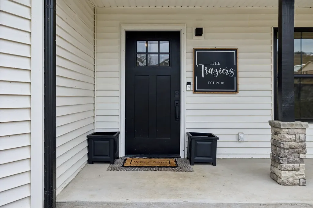 18 Crescent Boulevard Carthage TN 37030