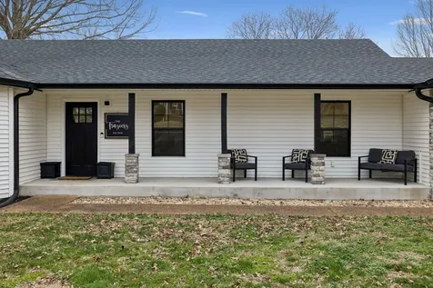 18 Crescent Boulevard Carthage TN 37030