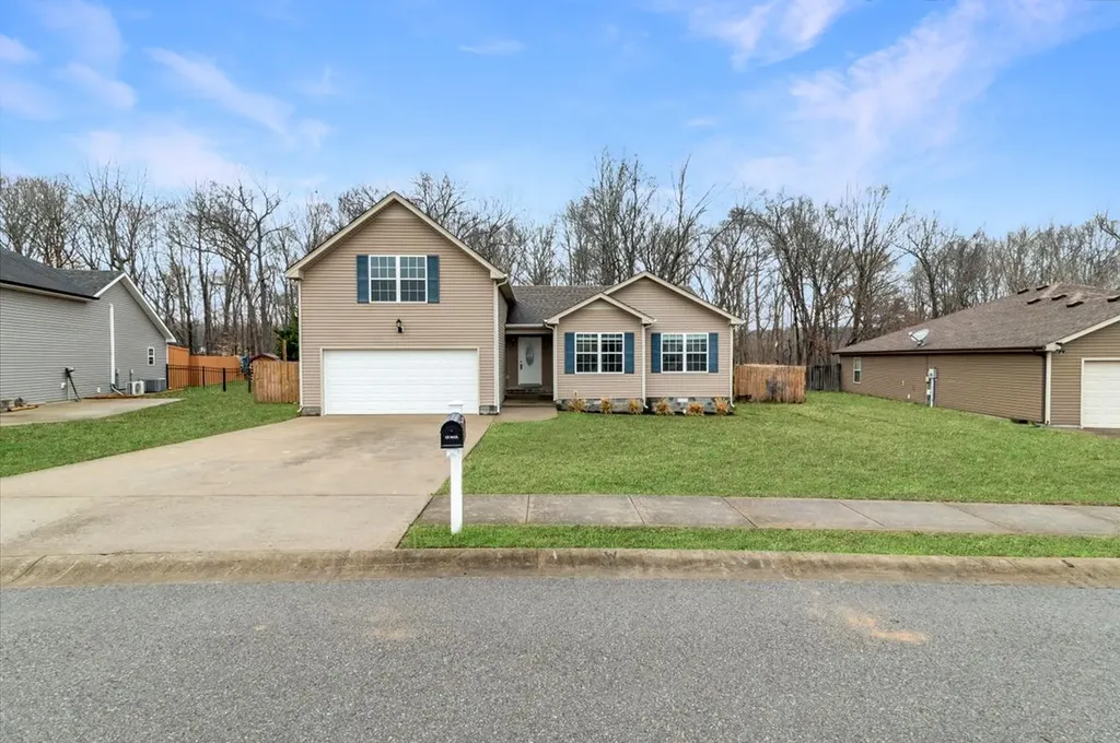1176 Freedom Drive Clarksville TN 37042