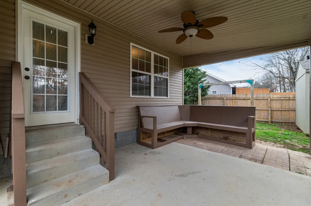 1176 Freedom Drive Clarksville TN 37042