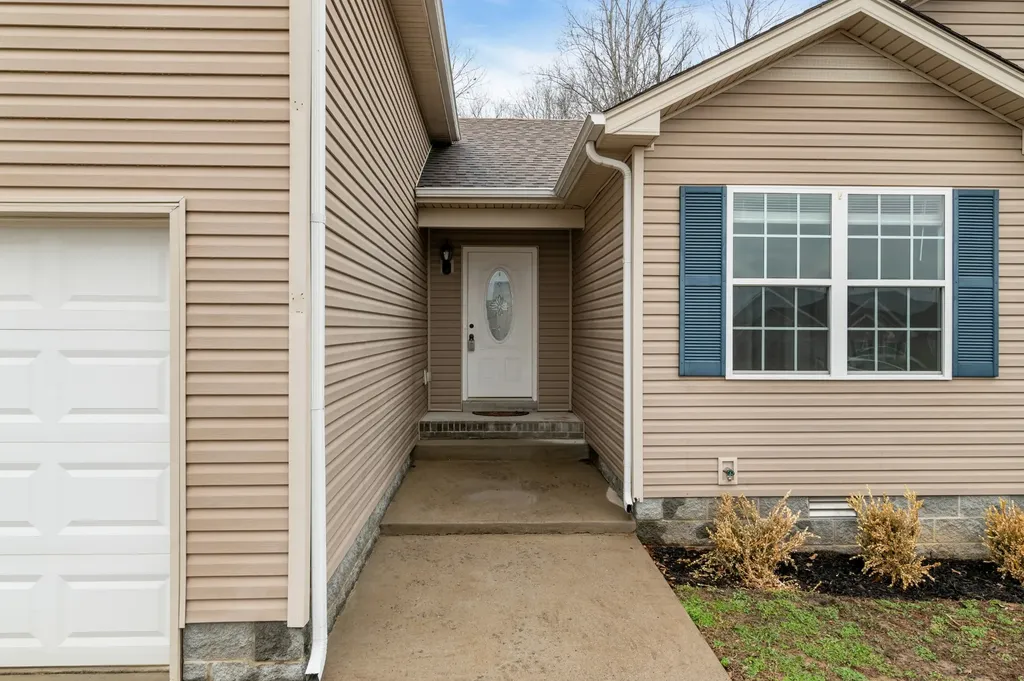 1176 Freedom Drive Clarksville TN 37042