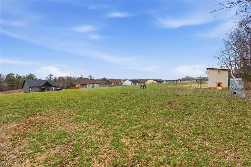 1637 Smartt Station Road Morrison TN 37357