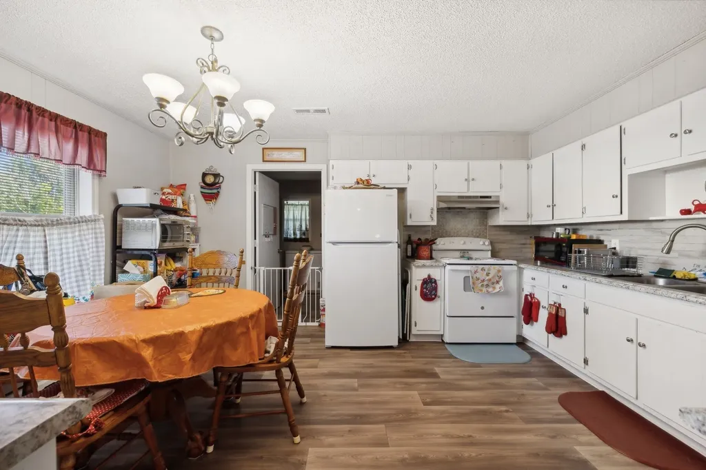 4901 Highway 52, W Lafayette TN 37083