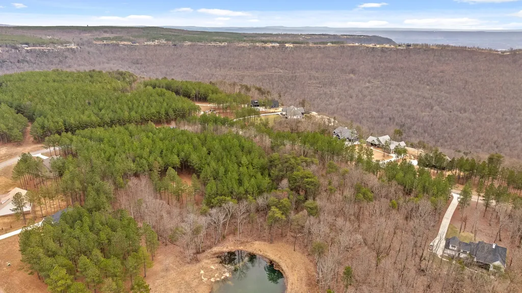 0 Crockett Point Sequatchie TN 37374