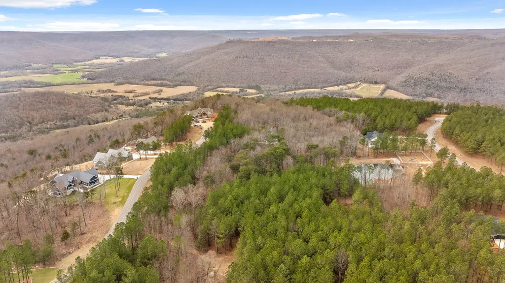 0 Crockett Point Sequatchie TN 37374