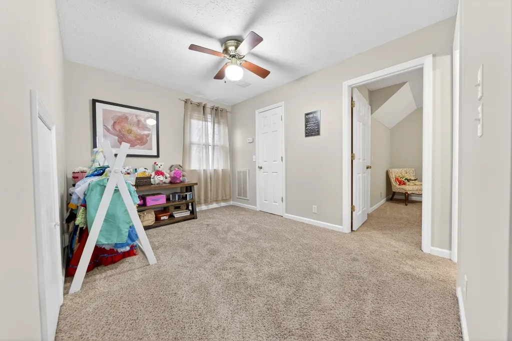 3146 Old Greenbrier Pike Greenbrier TN 37073