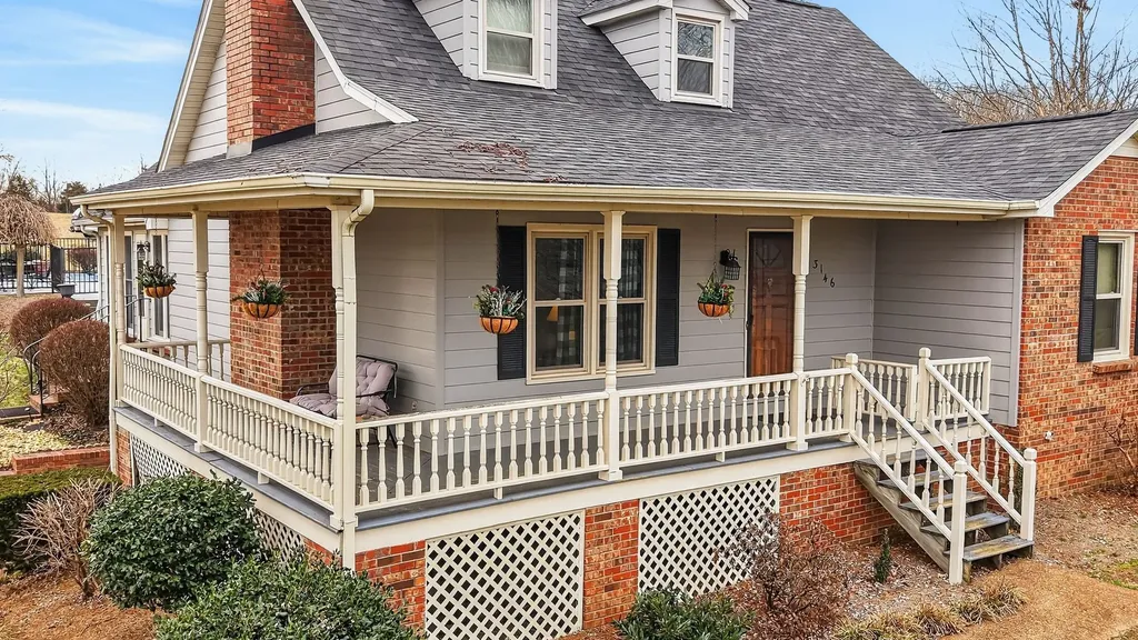 3146 Old Greenbrier Pike Greenbrier TN 37073