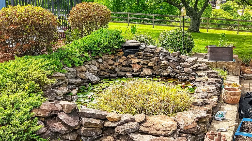 3146 Old Greenbrier Pike Greenbrier TN 37073